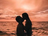 Watch elisonni's Live Sex Show