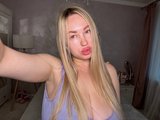 Sehen Sie sich hi-eva7s Live-Sexshow an