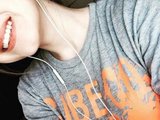 Watch yourelizzi's Live Sex Show