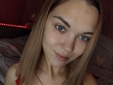 Sehen Sie sich SnowPearls Live-Sexshow an