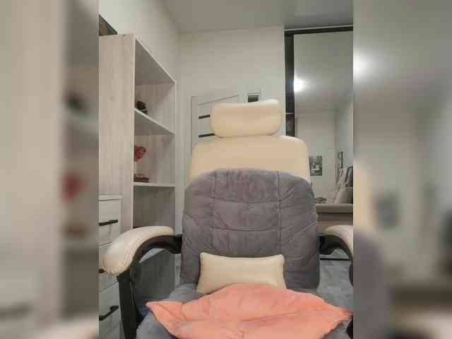 MonnaSky's Webcam Live Show