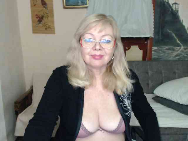 BarbaraBlondy's Webcam Live Show