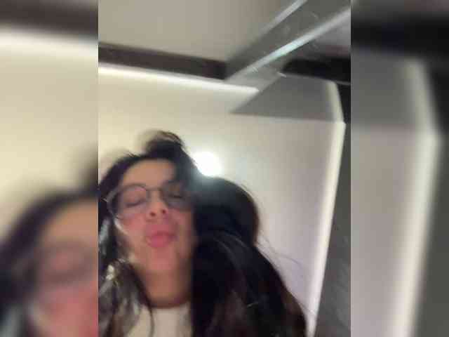 Vero19nika's Webcam Live Show