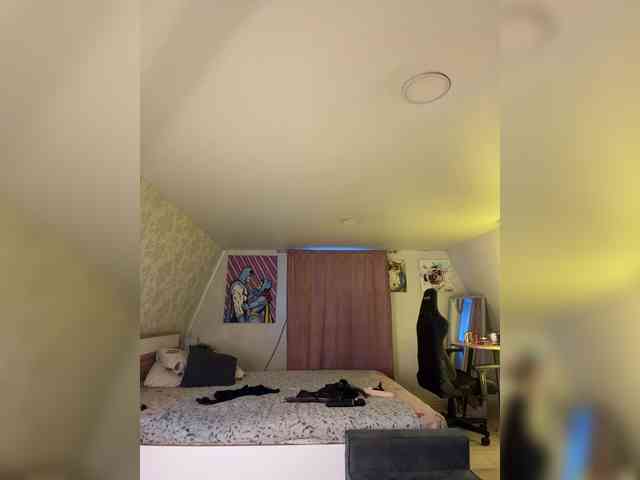 -MaybeBaby-'s Webcam Live Show