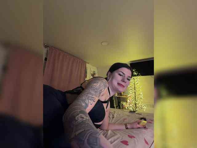 -MaybeBaby-'s Webcam Live Show