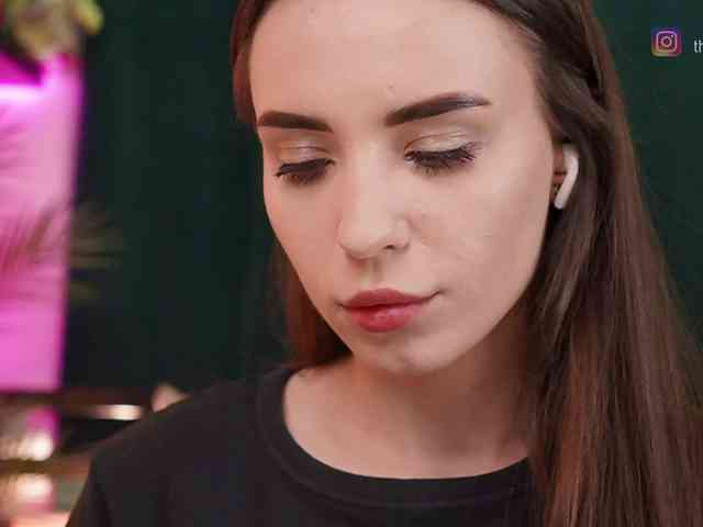 IzabellaOne's Webcam Live Show