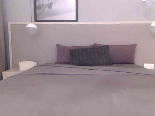 Shy-SweetGirl's Webcam Live Show