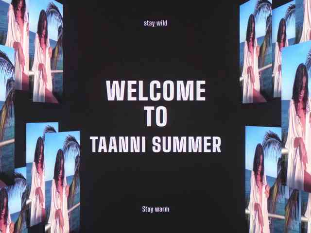 Taanni's Webcam Live Show