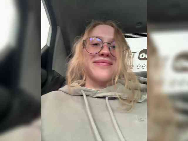 Likachkaa's Webcam Live Show
