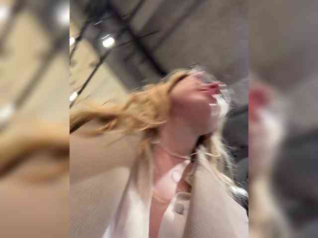 Likachkaa's Webcam Live Show