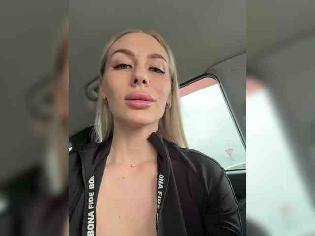Lovensesgirl's Webcam Live Show