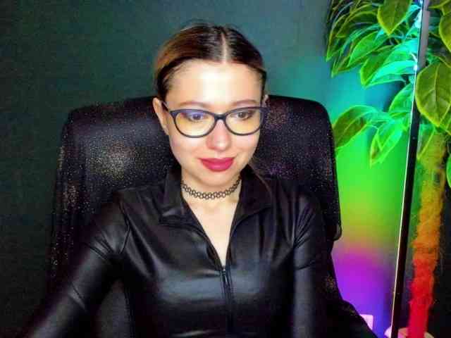 xxHeidiLove's Webcam Live Show