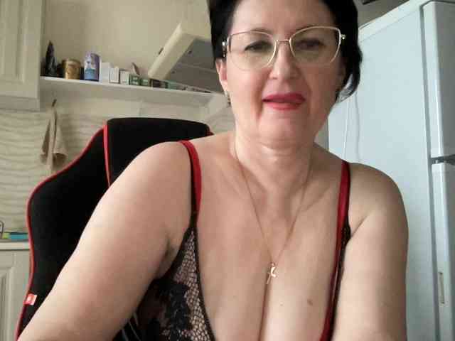 HotMilfPussy's Webcam Live Show