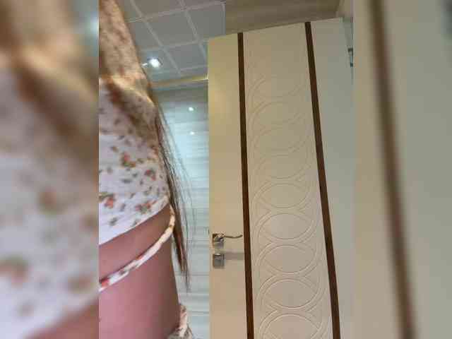 OrgazMia's Webcam Live Show