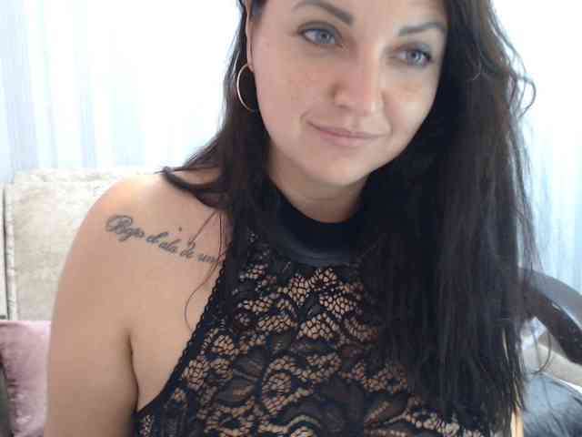 AngelinaCute's Webcam Live Show