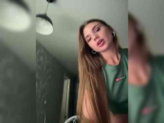 SweetyMia's Webcam Live Show
