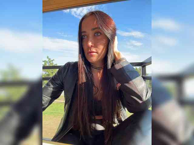 linahelen's Webcam Live Show