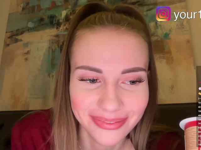 -VikkiL0vesCheese- Webcam-Liveshow