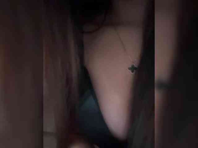 Alliina-leee's Webcam Live Show