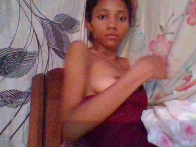 Порночат с Monicaxa