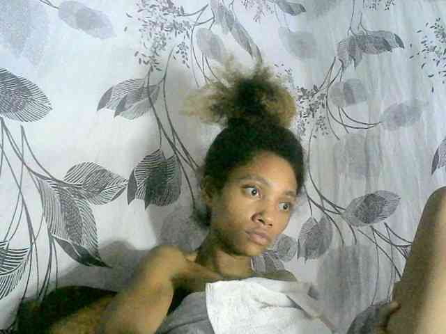 Порночат с Monicaxa