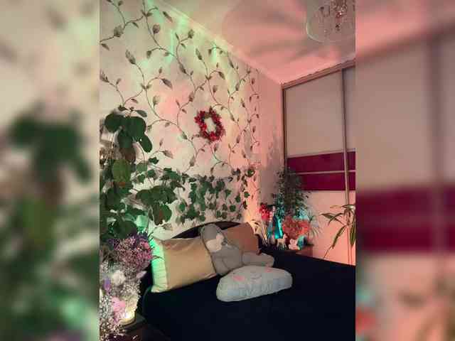 CutieDollBC's Webcam Live Show