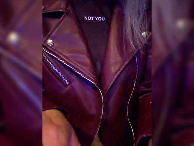 Порночат с BaditaLuna