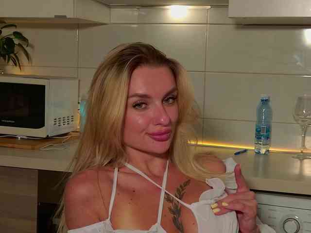 Tatachka1's Webcam Live Show