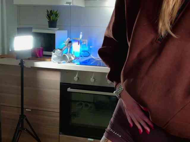 Tatachka1's Webcam Live Show
