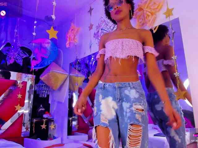 AnnieSanz's Webcam Live Show