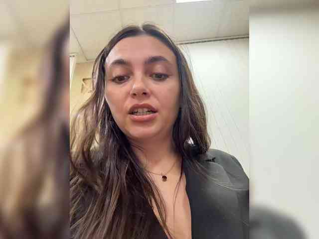 NikkySecrets's Webcam Live Show