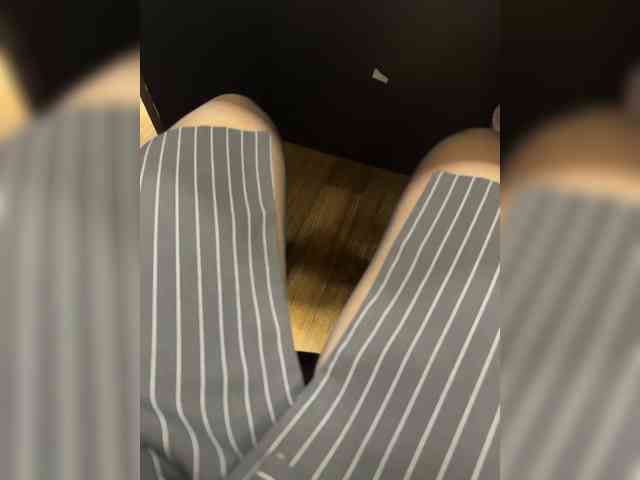 NikkySecrets's Webcam Live Show