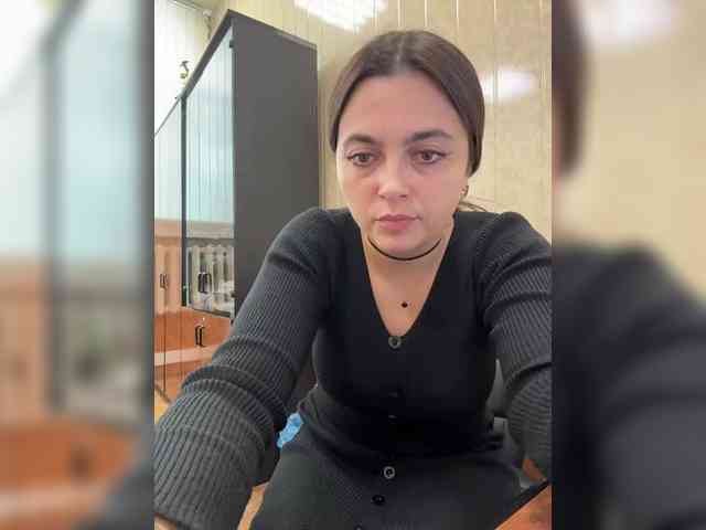 NikkySecrets's Webcam Live Show