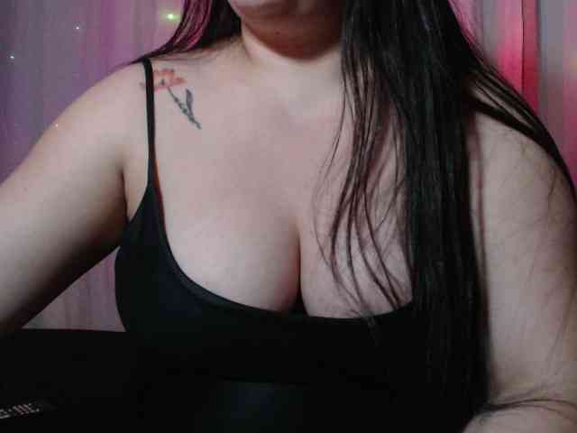 Порночат с MiaSecret