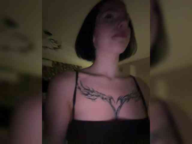 BabyDarii's Webcam Live Show