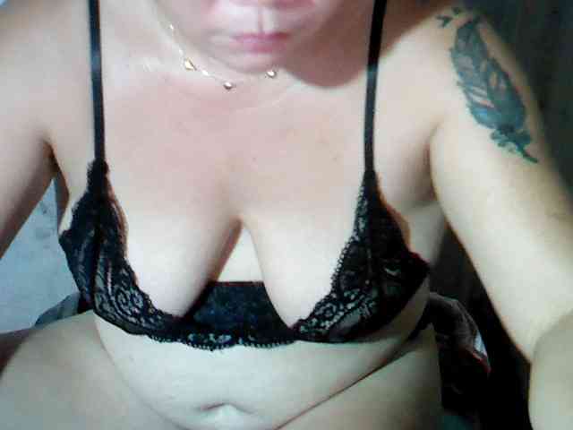 lovelylovelybabexx's Webcam Live Show