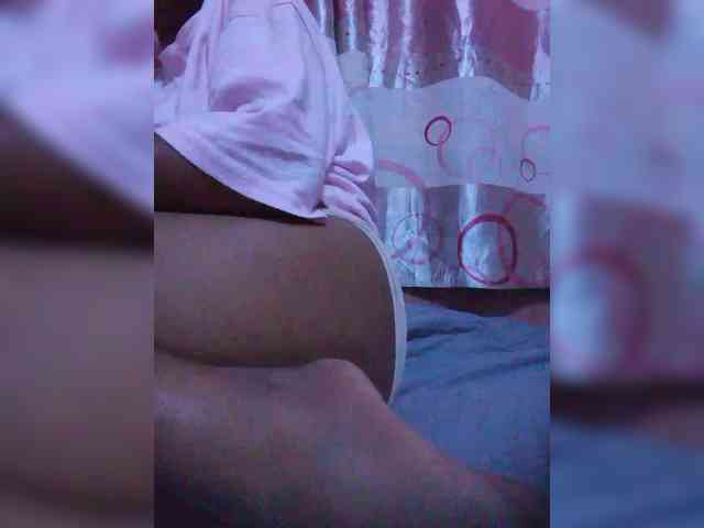 Clarravikuna's Webcam Live Show