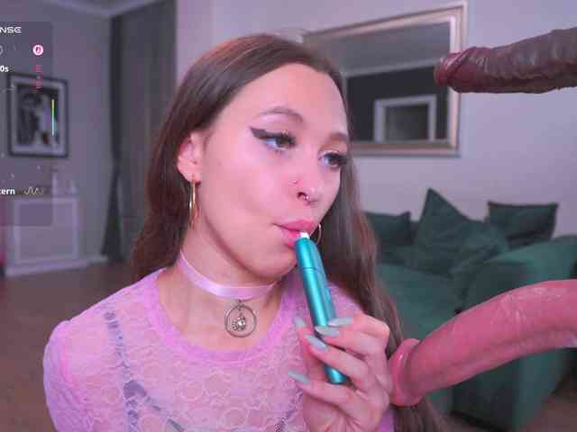 Karol-lovely's Webcam Live Show