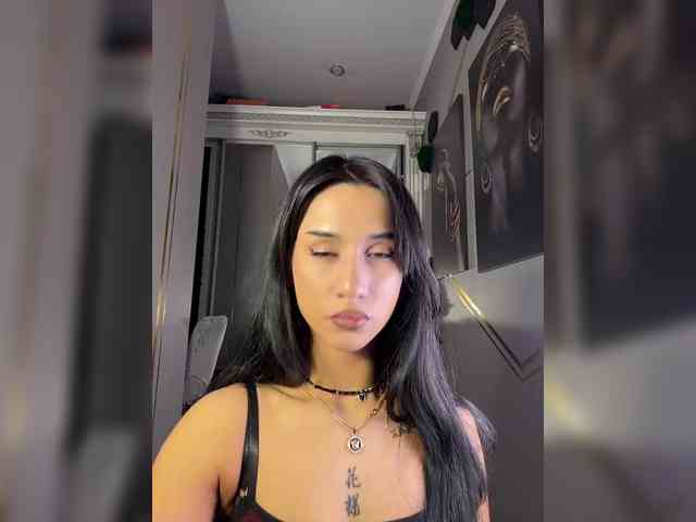 Порночат с Adel9