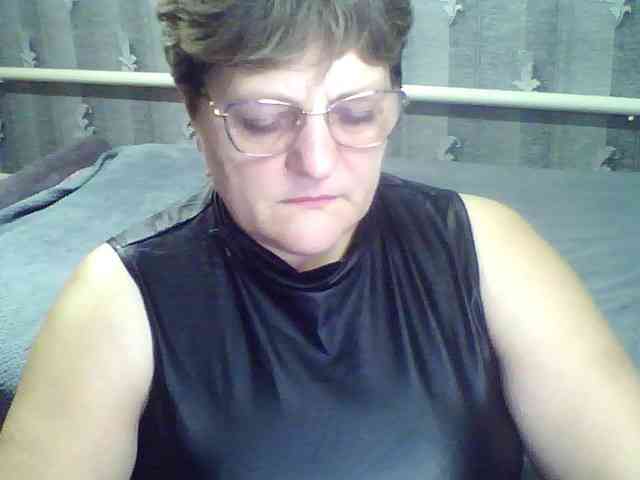 ElzaJewel's Webcam Live Show