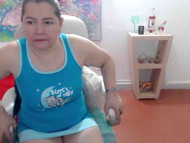 Порночат с leonela