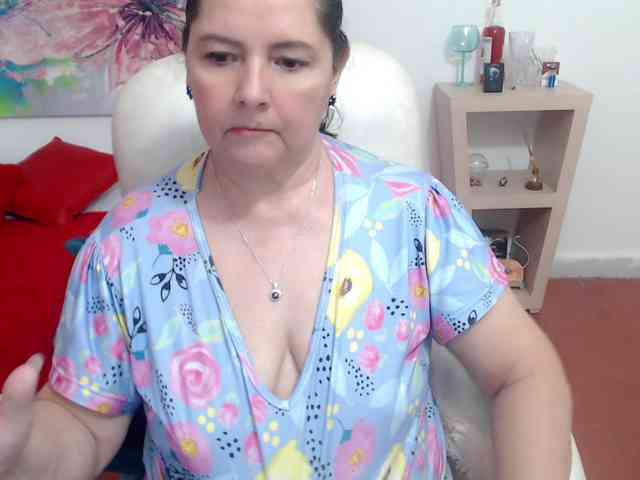 Порночат с leonela