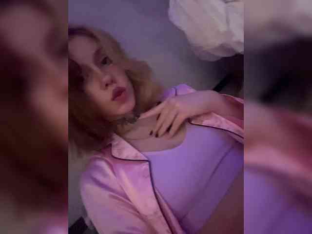 Molly-and-Ewa's Webcam Live Show