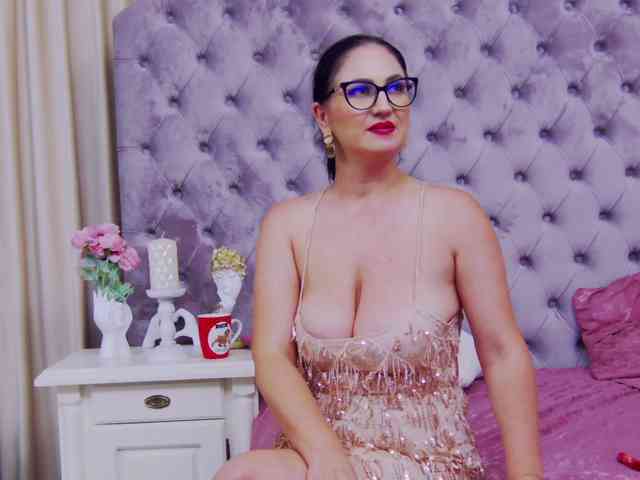 CassidyVelvet's Webcam Live Show