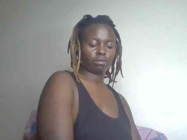 freakcurvy8's Webcam Live Show