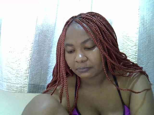 africanqueen2's Webcam Live Show