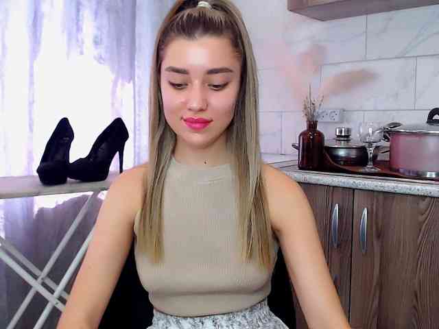 MaryamX's Webcam Live Show