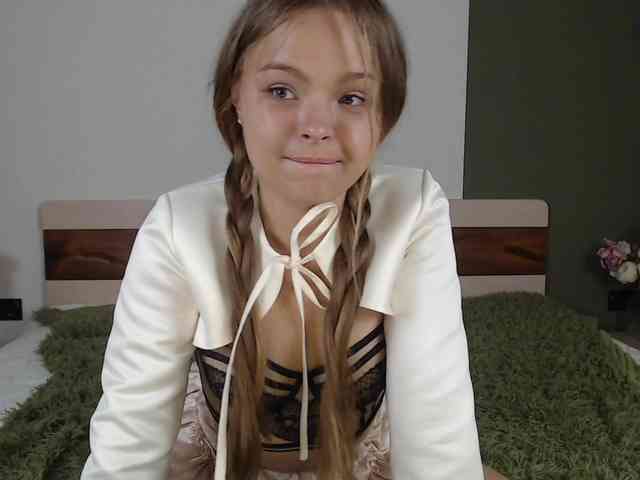 ChloeFablen's Webcam Live Show