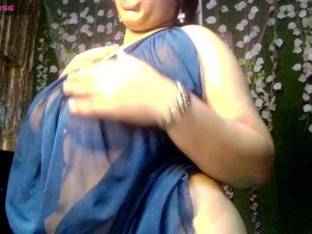 Naughtyladki's Webcam Live Show