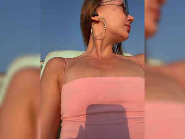 Linnea's Webcam Live Show